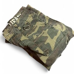 Khaki and green camouflage jeans #camo